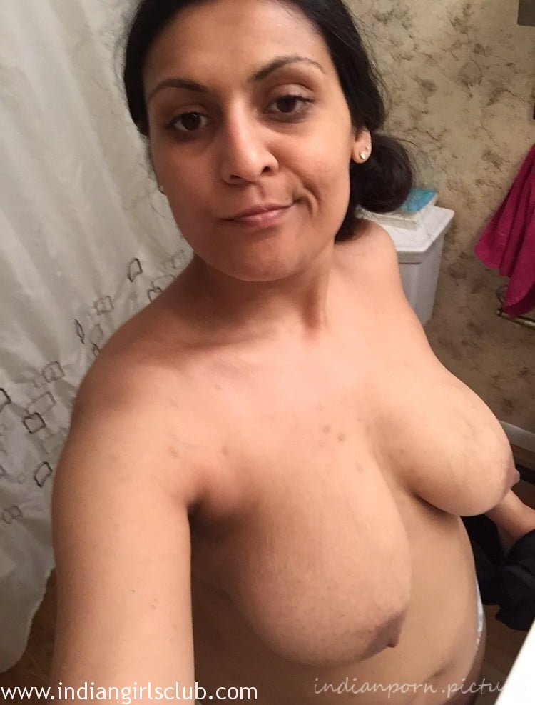 Horny Indian Wife Exposed Filmed Naked In Bathroom