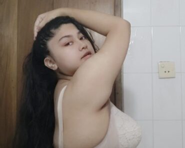 Bangladeshi Beautiful Sexy Girl Najma Nude Pics