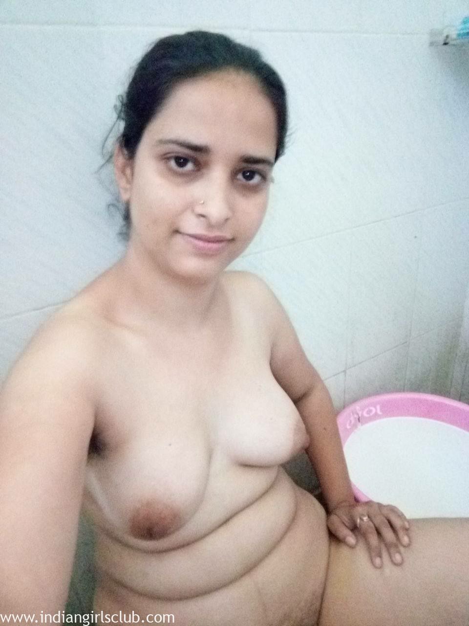Homely Indian Pussy - hot-desi-aunty-revealing-her-hairy-pussy-19 - Indian Girls Club - Nude  Indian Girls & Hot Sexy Indian Babes