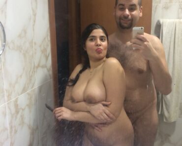 Pakistani Couple Sex Horny Housewife Mehak In Bathroom - Indian Girls Club  & Nude Indian Girls