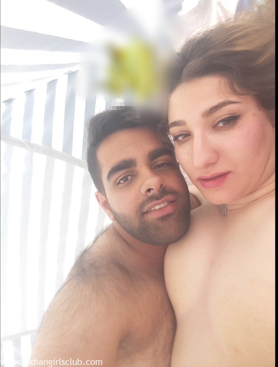 Pakistani couple threesome