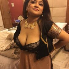 Horny Indian Big Boobs Housewife Hot Home Porn