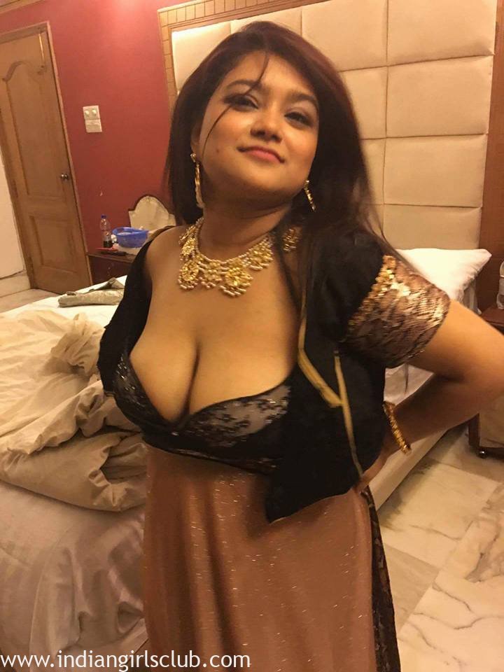 720px x 960px - Horny Indian Big Boobs Housewife Hot Home Porn - Indian Girls Club