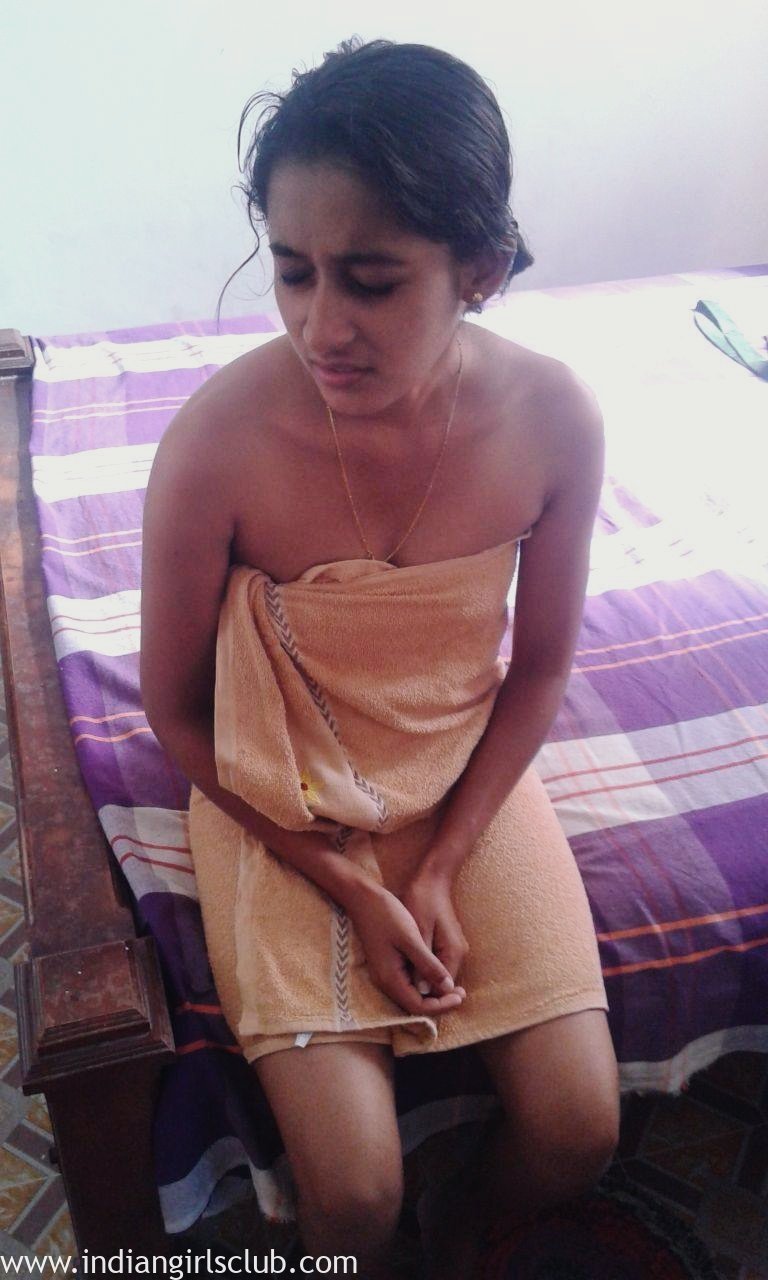 Young Hot Desi Housewife Naked Ready For
