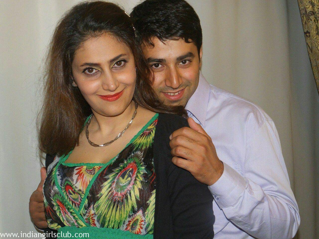 1280px x 960px - Married Pakistani Couple Homemade Porno - Indian Girls Club