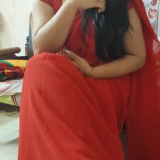 Mature Married Indian Homemaker In Red Sari Nude Show