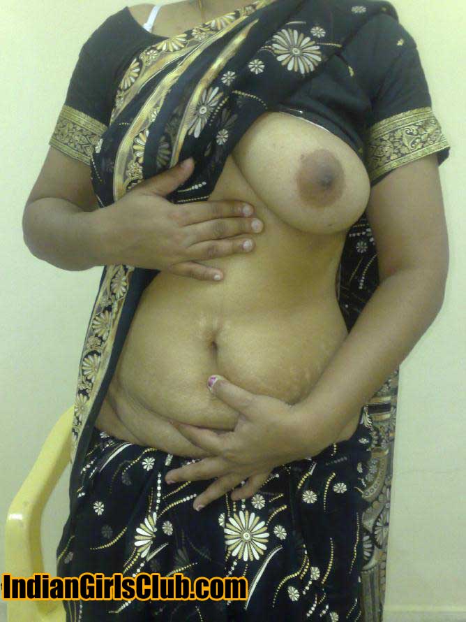 saree aunty boobs