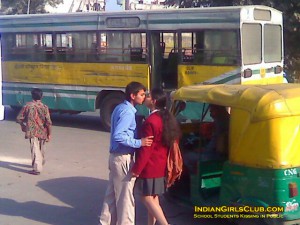kissing indian school students