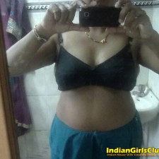 real tamil aunty mobile cam pics 1