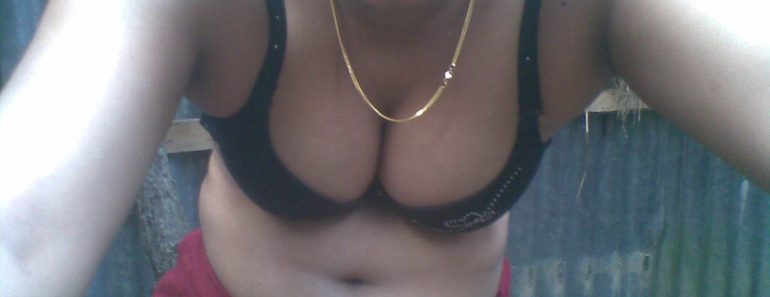 rukmani aunty removing cloths 4