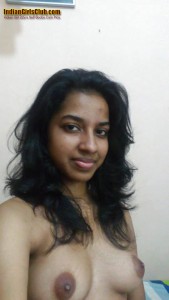 a1 self cam indian girl 22yrs