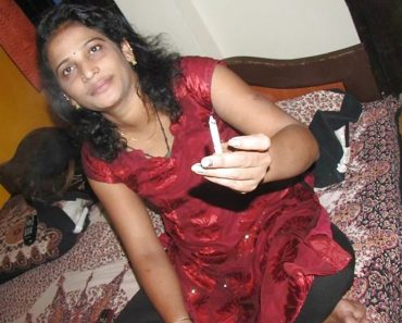Sexy Indian Desi Bhabhi Nangi XXX Photos 4