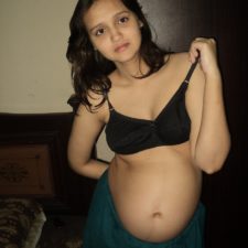 Pregnant Indian Bhabhi Sonia Nude Photos