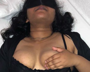 Indian Bhabhi Aishu Porn Photos