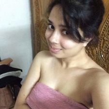 Beautiful Indian Bhabhi Stripped Naked Hot Fucking Booty