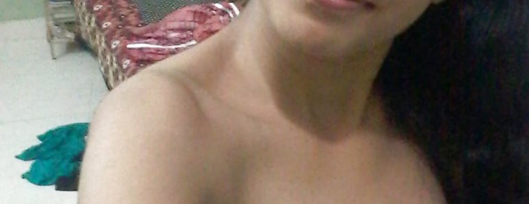 Seductive Indian College Girl Nude Selfie Porn