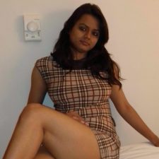 Attractive Indian Beauty Exposing Big Round Ass With Boobs