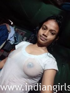 Wet Indian Village Babe Looking Sexy In Shalwar Suit