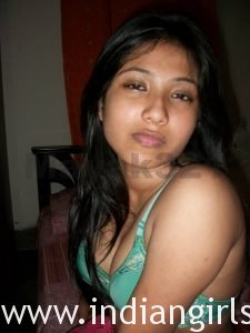 Indian GF In Pink Lingerie Taking Her Nude Photos