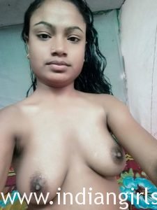 Indian Sex Sagar Girl Nandini Pressing Big Juicy Boobs