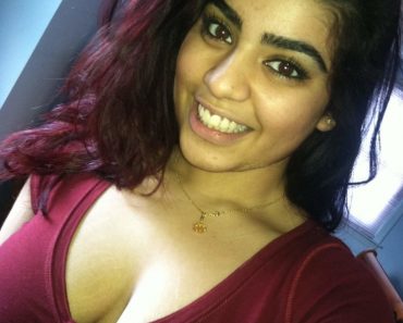 Juicy Indian Babe Collection Directly From Her Mobile
