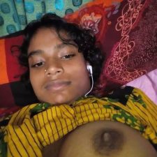 Unseen Indian Teen Porn Showing Natural Desi Tits