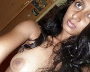 Hot Tamil College Girl XXX Bathroom Nude Selfie