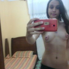 XXX Indian School Girl Nude Bedroom Selfie