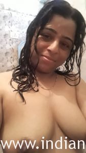 Desi Big Boob Bhabhi Anjali Bathroom Nude Photos