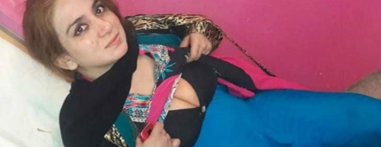 Desi Bhabhi Big Boobs and Free Hot Blowjob