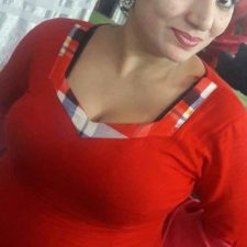 Desi Bhabhi Big Boobs and Free Hot Blowjob