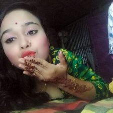 Bangladeshi School Girl Porn Showing Wet Pussy