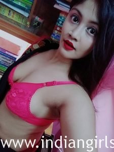 Bengali Daffodil University Big Boob Srabontee Nude Selfie