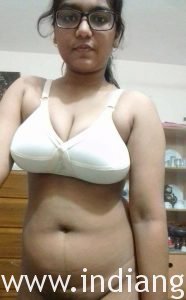 Cute Bengali College Girl Filming Her Nude Sex Videos