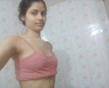 Hot Skinny Desi Teen Sonali Wearing Pink Top Naked