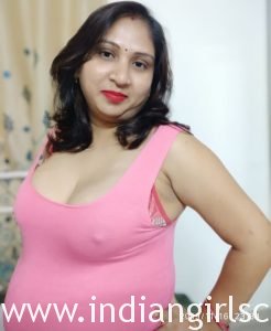 Big Boob Desi MILF Aunty Urvashi Bathroom Nudes