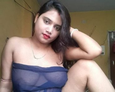 Cute Seductive Desi Aunty Anjali Erotic Nude