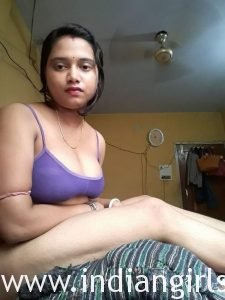 Cute Seductive Desi Aunty Anjali Erotic Nude