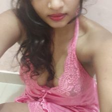 Hot Horny Desi Sex Seeker Teen Sarika In Teen Club