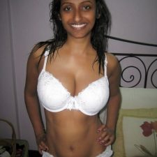 Sexy Tamil Nude Aunty Sex Filmed Inside Bedroom