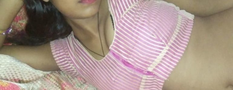 Indian Village Sex Hot Desi Aunty Enjoying Fucking