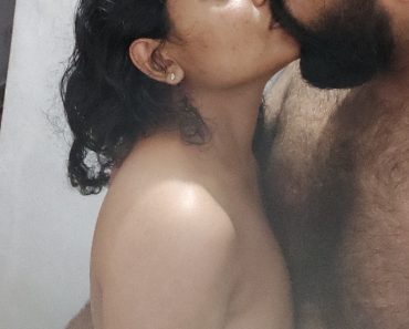 Desi Bhabhi Filmed Naked Showing Big Ass