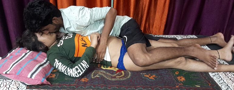 Naughty Desi College Girl Sex Videos and Pictures