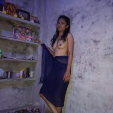 Desi Village Bhabhi Hot Sex Filmed Inside Bedroom