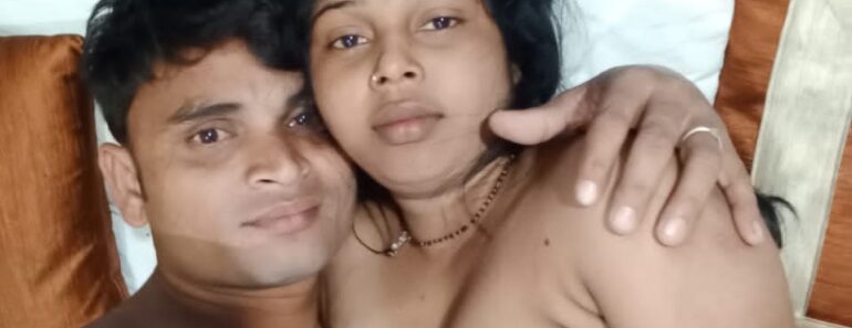 Adult Married Desi Couple Showing Off Live Sex