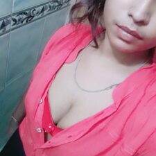 Hot Indian College Girl Afsana Bathroom Sex Photos