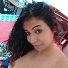 Big Boobs Horny Indian Girl Home Made Photos