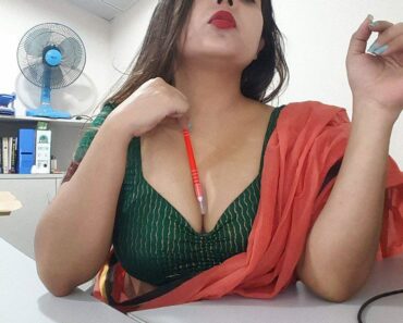 Mature Indian MILF Bhabhi Full XXX Nudes