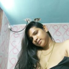 Hindi Sex Photos Sexy Desi College Girl In Bathroom
