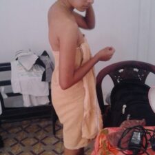 Young Hot Desi Housewife Naked Ready For Sex
